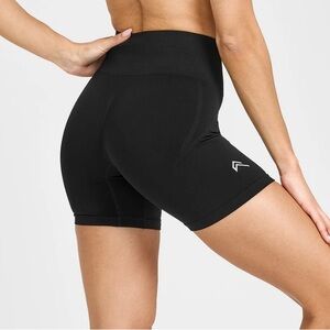 Oner Active EFFORTLESSLIFT™ SEAMLESS SHORTS WITH WHITE LOGO